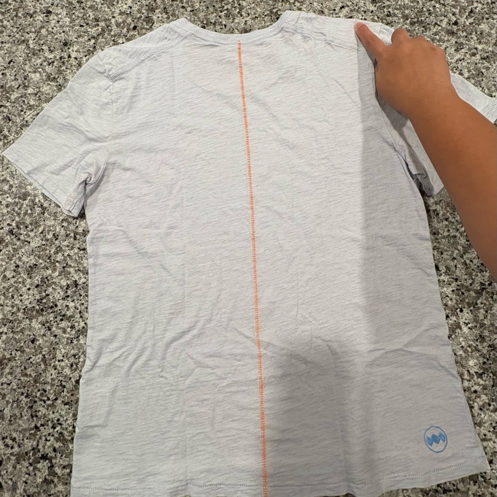 Janji Shirt - Picture 5 of 7